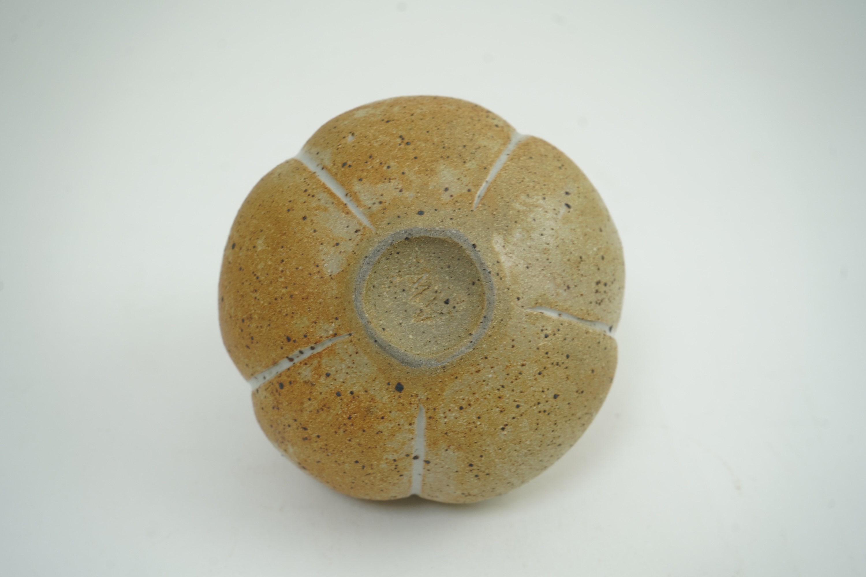 Alan Wallwork (1931-2019): A stoneware 'Seed Pod' vase